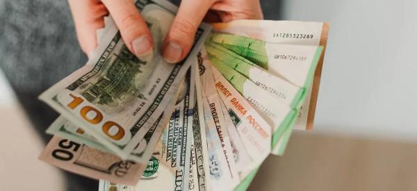 72 или 78 рублей: где окажется курс доллара на следующей неделе