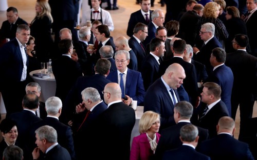 Минфин назвал окончательный объем расходов на реализацию послания Путина Минфин назвал окончательный объем расходов на реализацию послания Путина