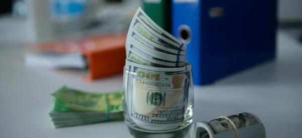 Назван предел укрепления доллара: сколько будет стоить «американец» осенью Назван предел укрепления доллара: сколько будет стоить «американец» осенью