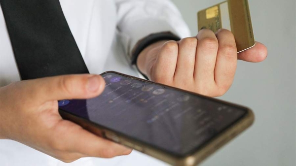 
                    ЦБ призвал банки предупреждать подростков о рисках дропперства

        