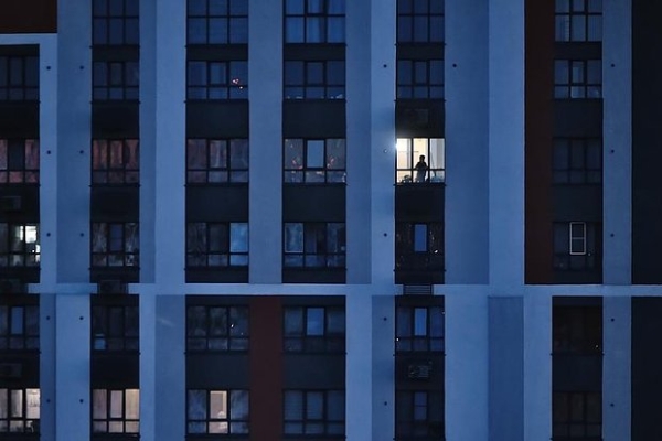 «Людям подрезали крылья» Россияне отдают последние деньги ради квартир и тонут в долгах. Что заставляет их идти на этот риск?