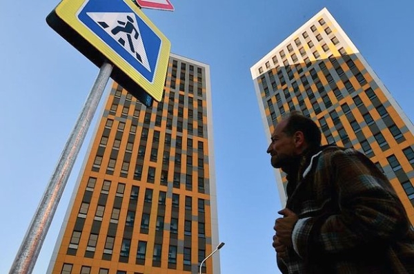 «Людям подрезали крылья» Россияне отдают последние деньги ради квартир и тонут в долгах. Что заставляет их идти на этот риск?