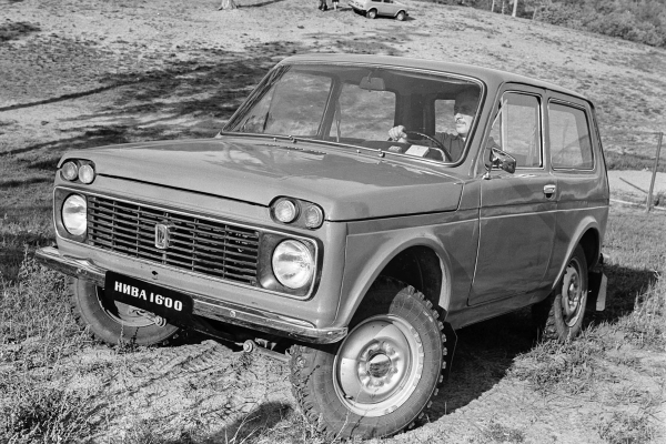 Ностальгия россиян по прошлому превратилась в бизнес. Кто и как на этом зарабатывает?