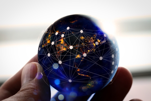 Если рухнет хай-тек, крипта не устоит: рынки трясёт от страха ИИ-пузыря