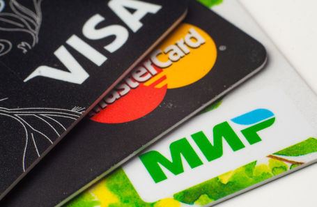 Могут ли в Европе наказать за наличие счета и карты в подсанкционном российском банке?