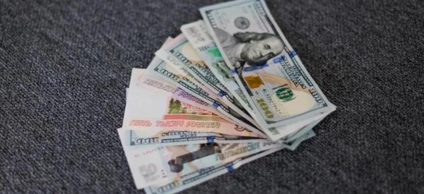  Есть ли риск девальвации: что происходит с рублем по отношению к доллару?