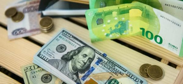 78–79 рублей за доллар: рублю предсказали укрепление