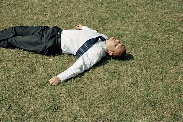 Люди по всему миру теряют интерес к работе. Что с ними происходит?