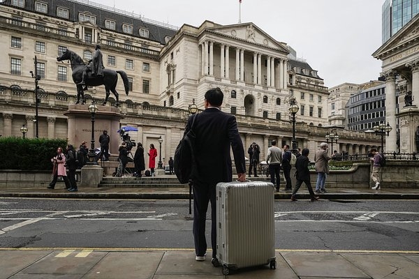 Опустошили Лондон. Миллиардеры массово уезжают из Великобритании. Что заставляет их искать новое убежище? Опустошили Лондон. Миллиардеры массово уезжают из Великобритании. Что заставляет их искать новое убежище?