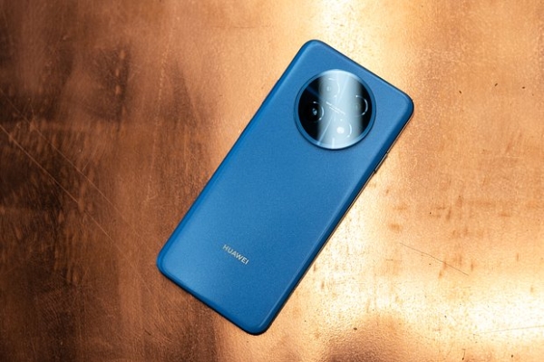 Смартфон HUAWEI nova 14i работает два дня без подзарядки. Как это получилось?