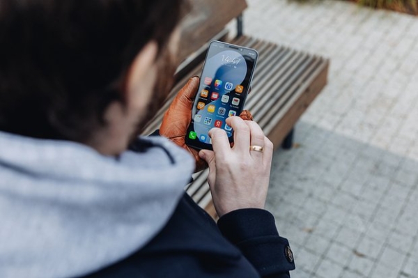 Смартфон HUAWEI nova 14i работает два дня без подзарядки. Как это получилось?