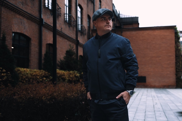 В России появились часы с eSIM. Как они помогут в путешествиях и на работе?