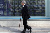 «Винтаж лучше в сто раз» Как зумеры полюбили подержанный люкс и почему спрос на новые коллекции модных домов рухнул во всем мире?