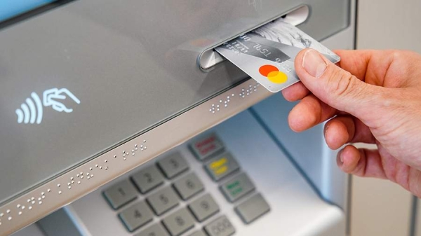 Юрист предупредил о риске упразднения банковской тайны из-за привязки ИНН к счетам
Юрист предупредил о риске упразднения банковской тайны из-за привязки ИНН к счетам