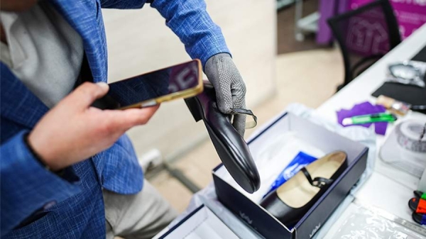 Путин призвал к справедливому решению спора маркетплейсов и банков
Путин призвал к справедливому решению спора маркетплейсов и банков