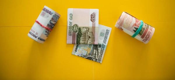 «Новогодний капитал»: Госдума хочет выплатить пенсионерам 5000 рублей к праздникам