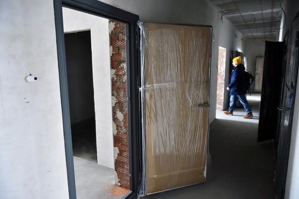 «Мы заплатили временем и комфортом» Россияне стали чаще переезжать в новостройки без отделки. Как они в них живут? «Мы заплатили временем и комфортом» Россияне стали чаще переезжать в новостройки без отделки. Как они в них живут?