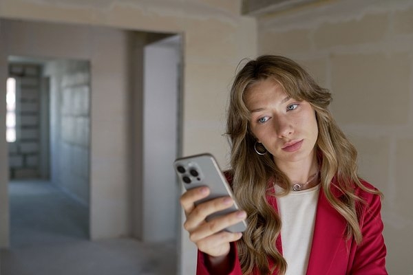 «Мы заплатили временем и комфортом» Россияне стали чаще переезжать в новостройки без отделки. Как они в них живут? «Мы заплатили временем и комфортом» Россияне стали чаще переезжать в новостройки без отделки. Как они в них живут?