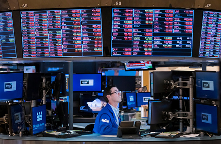 Ослабление рубля и снижение на Мосбирже на фоне переговоров в ОАЭ. Обзор финансового рынка от 26 января Ослабление рубля и снижение на Мосбирже на фоне переговоров в ОАЭ. Обзор финансового рынка от 26 января