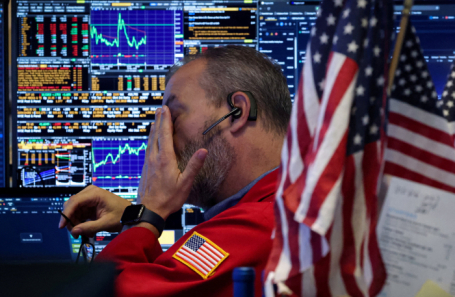 Инвесторы массово избавляются от акций высокотехнологичных американских компаний