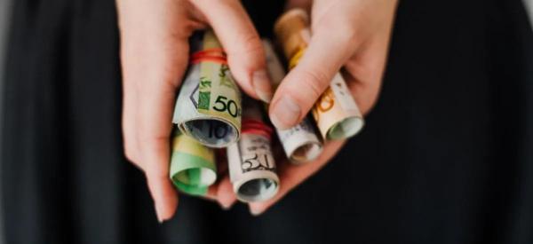 Доллар взлетел до 87: где выгодно купить наличную валюту дешевле 86?