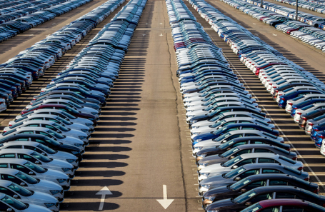 Конфликт в Иране приводит к удорожанию поставок в Россию