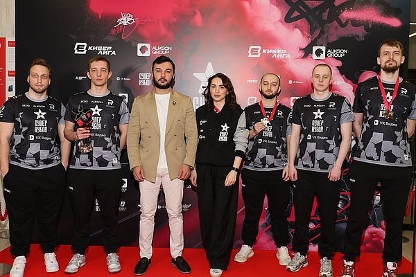 Киберспорт в России становится точкой роста для бизнеса и креативных индустрий. Что это даст рынку и молодежи? Киберспорт в России становится точкой роста для бизнеса и креативных индустрий. Что это даст рынку и молодежи?