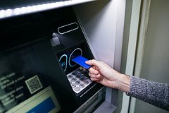 Россиянам рассказали о способах вернуть уплаченные банку деньги