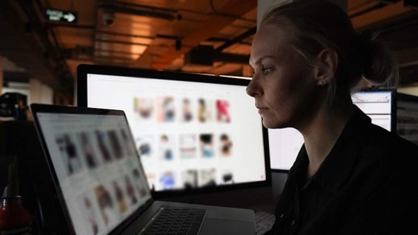 
                    В Минэкономразвития предложили закрепить единую цену товара на маркетплейсах

        