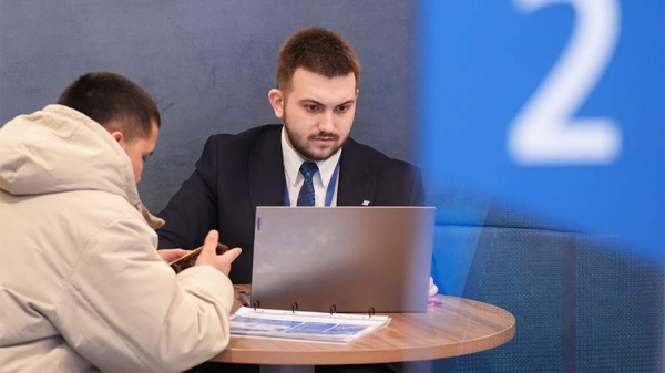 
                    Костин заявил о планах ВТБ выйти из аграрных активов

        