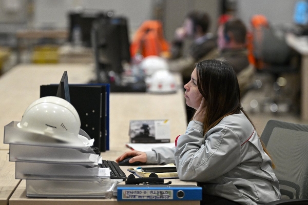 «Это тревожный сигнал» Работодатели начали урезать россиянам рабочую неделю. Чем опасна неполная занятость? «Это тревожный сигнал» Работодатели начали урезать россиянам рабочую неделю. Чем опасна неполная занятость?