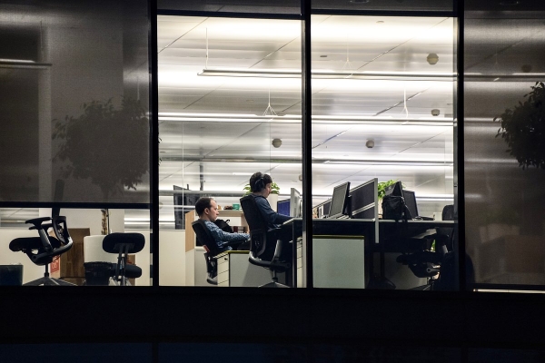 «Это тревожный сигнал» Работодатели начали урезать россиянам рабочую неделю. Чем опасна неполная занятость? «Это тревожный сигнал» Работодатели начали урезать россиянам рабочую неделю. Чем опасна неполная занятость?