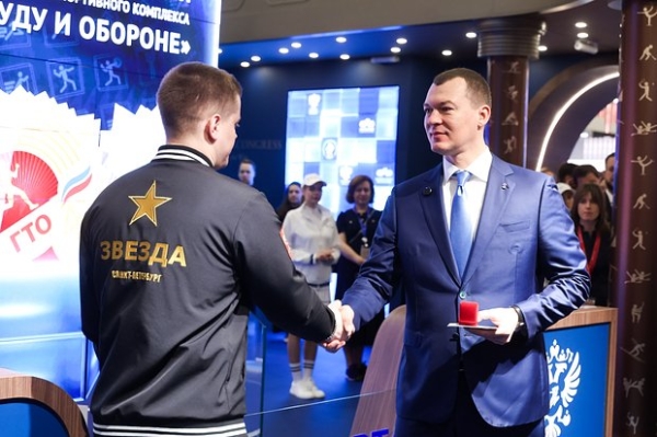 На ПМЭФ открылся &laquo;Дом спорта&raquo; и прошел день олимпийских чемпионов. Как это было?