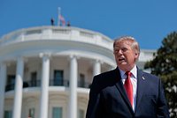 Мировые цены на нефть резко упали Мировые цены на нефть резко упали