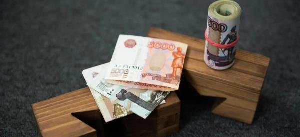 &laquo;Пытаться закинуть везде по сотне &ndash; это глупость&raquo;: эксперты дали советы инвесторам