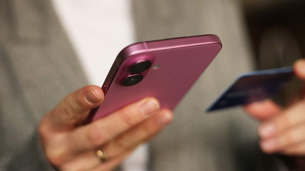 Банки блокируют переводы клиентов самим себе: что происходит
Банки блокируют переводы клиентов самим себе: что происходит