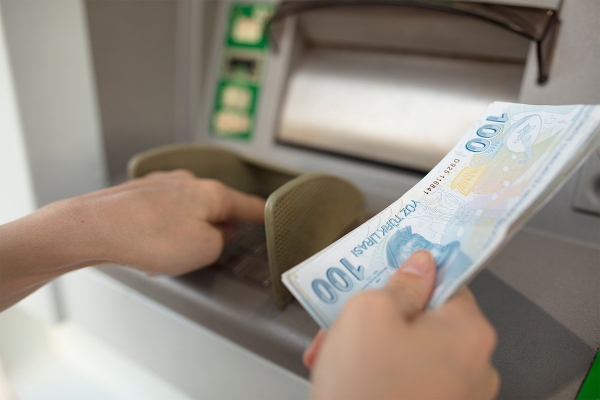 Freedom Bank Тимура Турлова первым в Казахстане получил универсальную лицензию. Что это значит для клиентов?