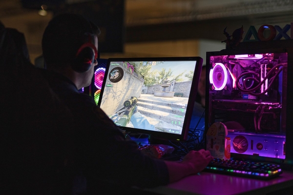 «Превратились в пепел» Любители видеоигр годами вкладывали деньги в виртуальные вещи. Почему их цена обрушилась в один момент?