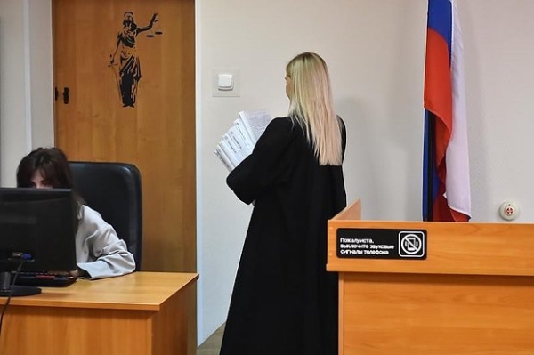 Россию охватил «бабка-террор». Люди покупают квартиры, а потом остаются без жилья и денег. Почему так происходит?